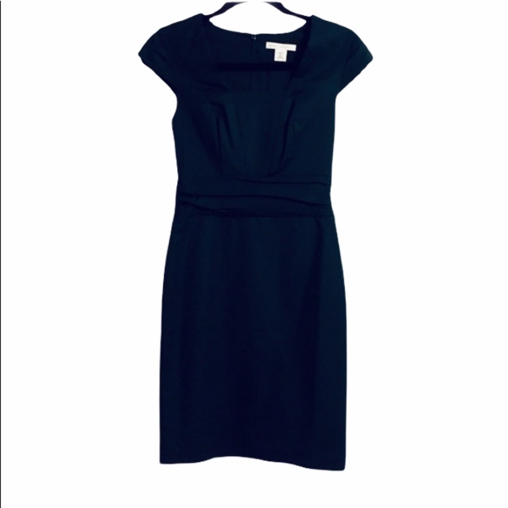 BANANA REPUBLIC BLACK SHEATH DRESS
